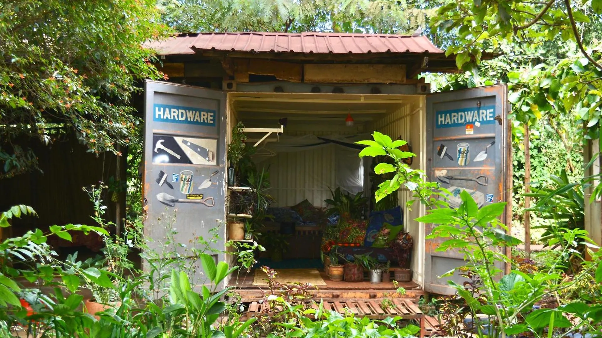 Jinja Jungle Hotel