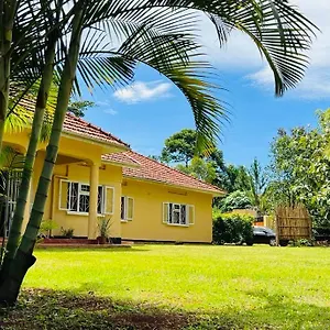 Buutu Nest Bed & Breakfast